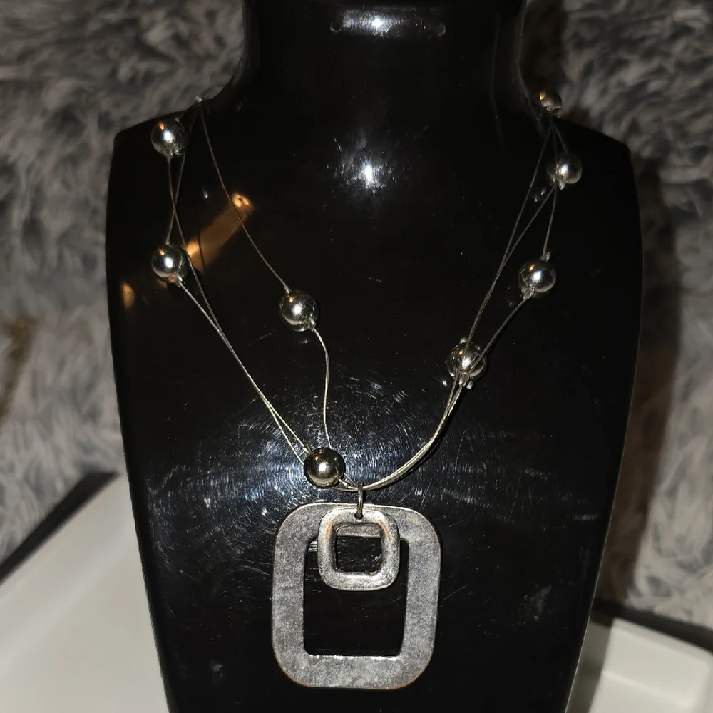 Elegant Silver Beaded Necklace with Geometric Square Silver Pendant